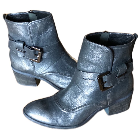 DONALD J. PLINER GUN METAL BLACK LEATHER BOOTIES! - Picture 4 of 8